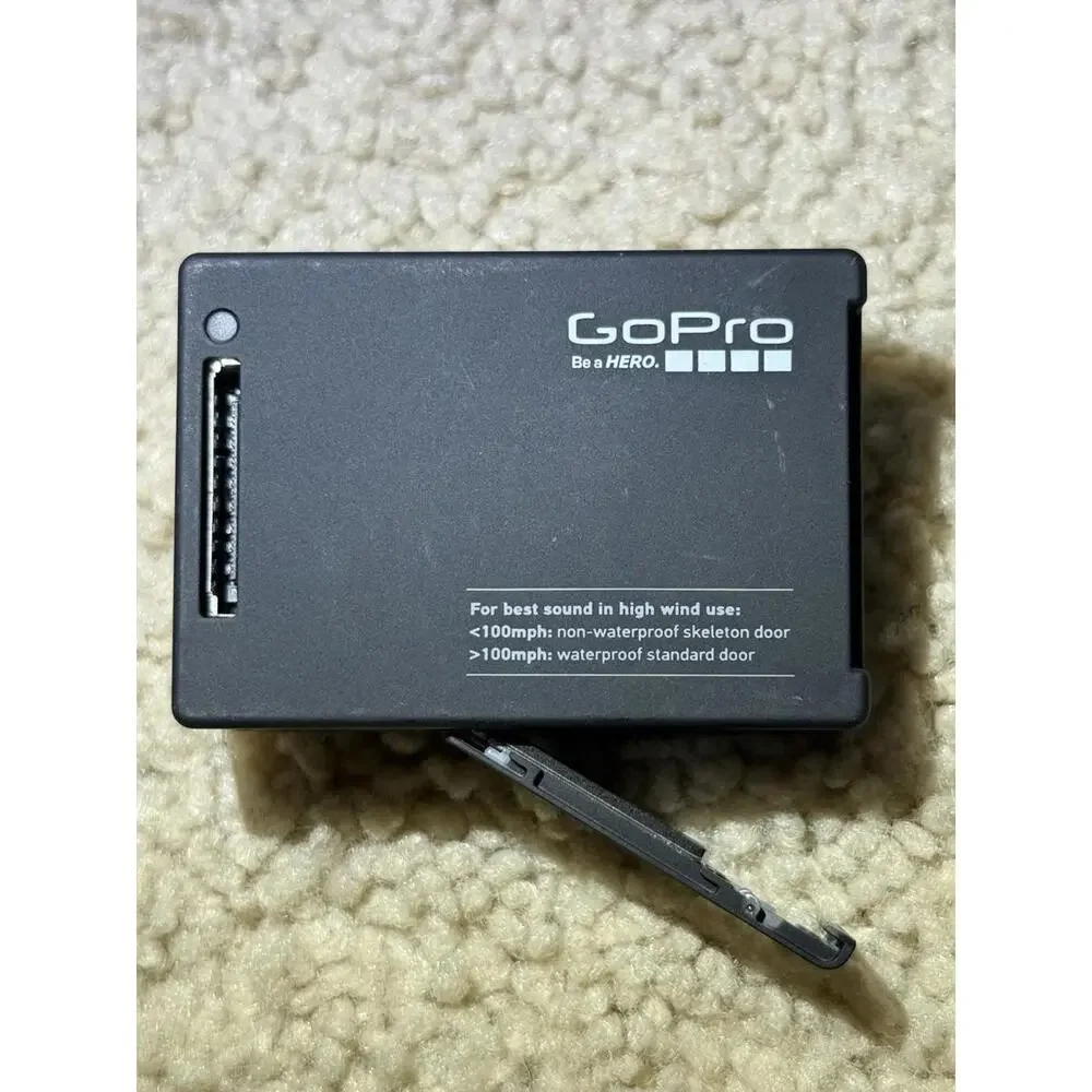 GoPro HERO4 Black Action Camera + Battery & Waterproof Housing – Powers On